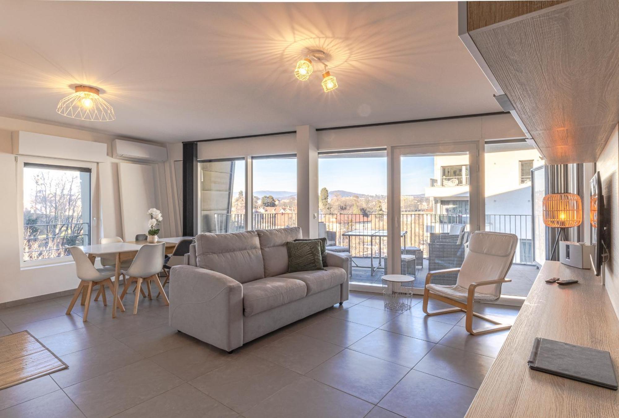 La Plume Vue Lac 3 Etoiles - Garage Prive, Secteur Recherche, Moderne & Tout Equipe, 6 Personnes آنسي المظهر الخارجي الصورة