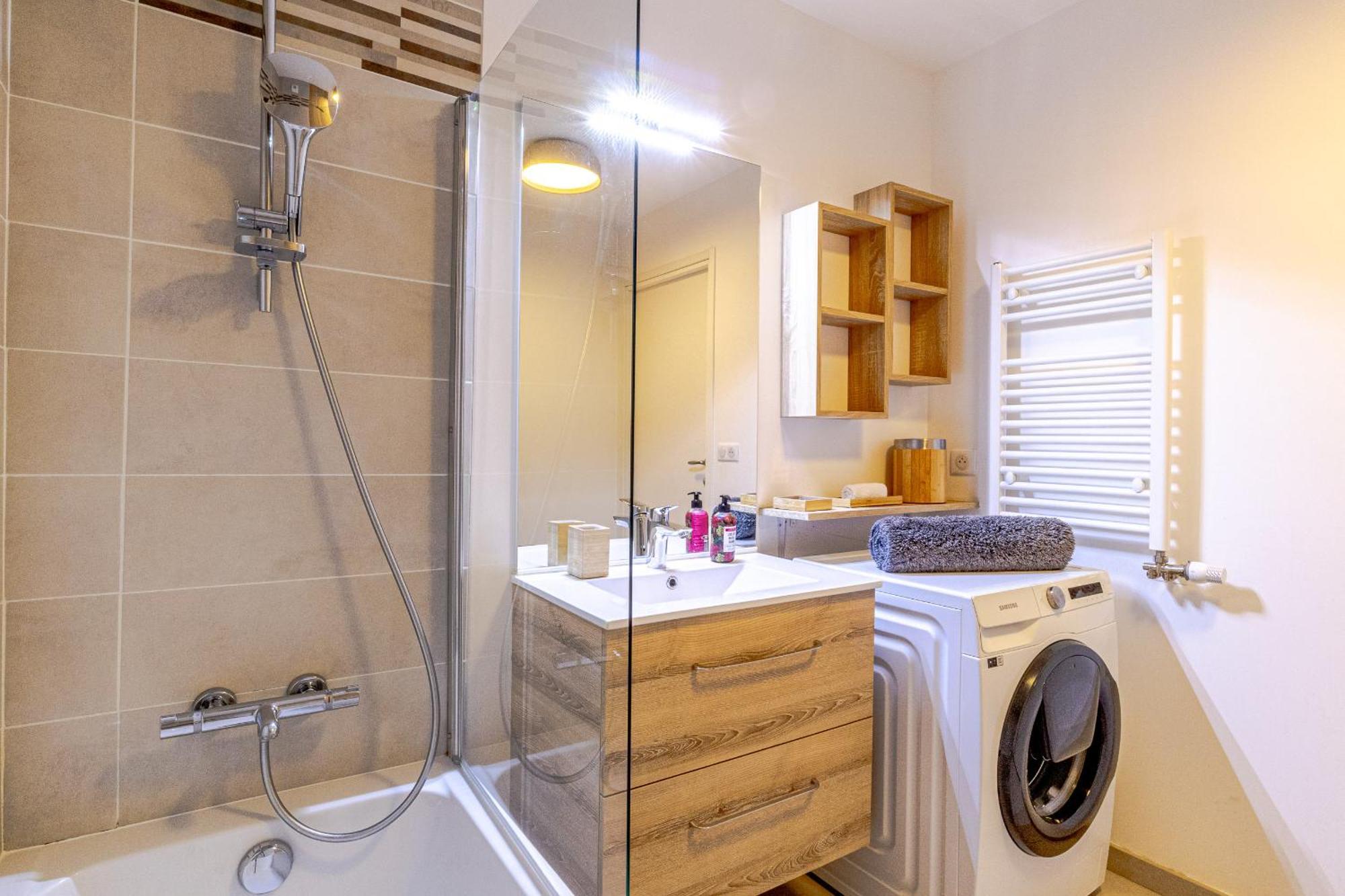 La Plume Vue Lac 3 Etoiles - Garage Prive, Secteur Recherche, Moderne & Tout Equipe, 6 Personnes آنسي المظهر الخارجي الصورة